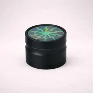 4-teiliger Aluminium Grinder 50 mm in Grün – kompakte Kräutermühle mit magnetischem Deckel