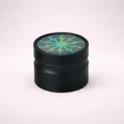 4-teiliger Aluminium Grinder 50 mm in Grün – kompakte Kräutermühle mit magnetischem Deckel