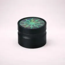 4-teiliger Aluminium Grinder 50 mm in Grün – kompakte Kräutermühle mit magnetischem Deckel