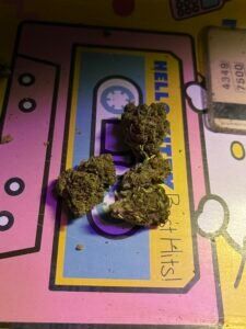 Rezension-Foto 1/1 von "Loxtyn Mae" zur Hempli-Produktbewertung "Amnesia Haze Blüten | 28% THCA"