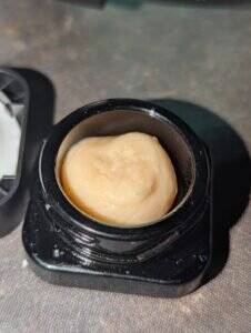 Rezension-Foto 1/3 von "Fabi08" zur Hempli-Produktbewertung "Badder | 85% THCA"
